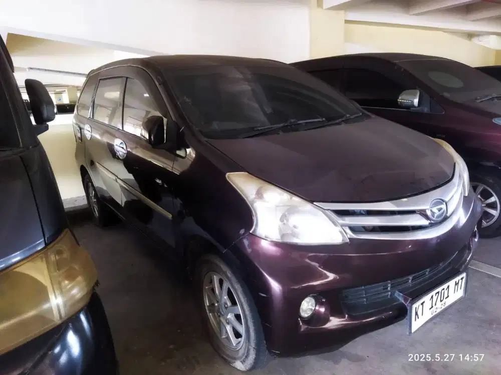 Lelang PT Pegadaian Daihatsu Xenia 2013