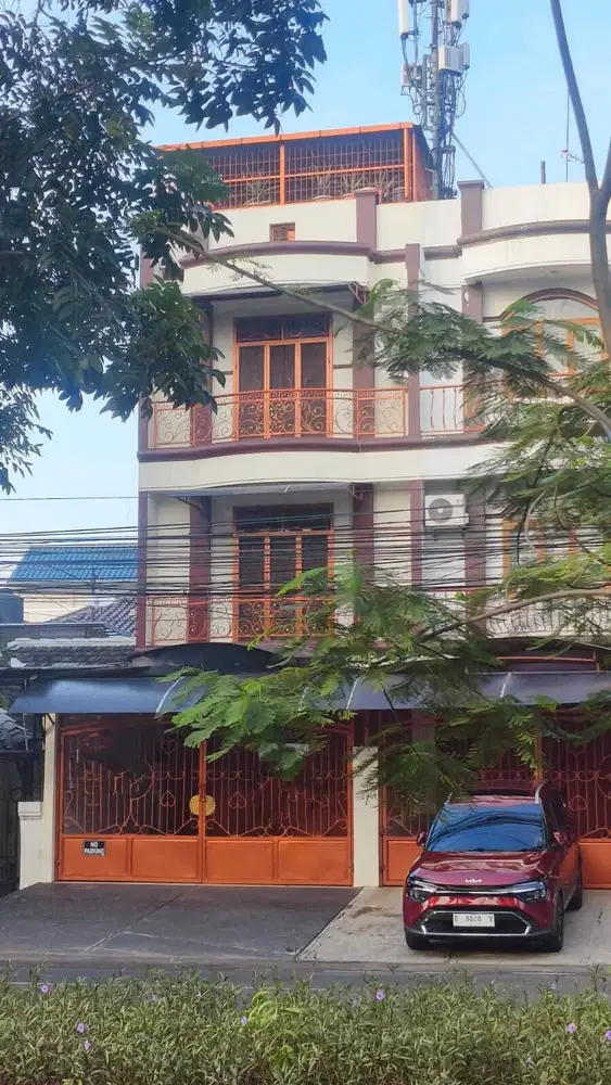 Dijual Cepat Rumah 4 Lantai Muara Karang jakarta utara