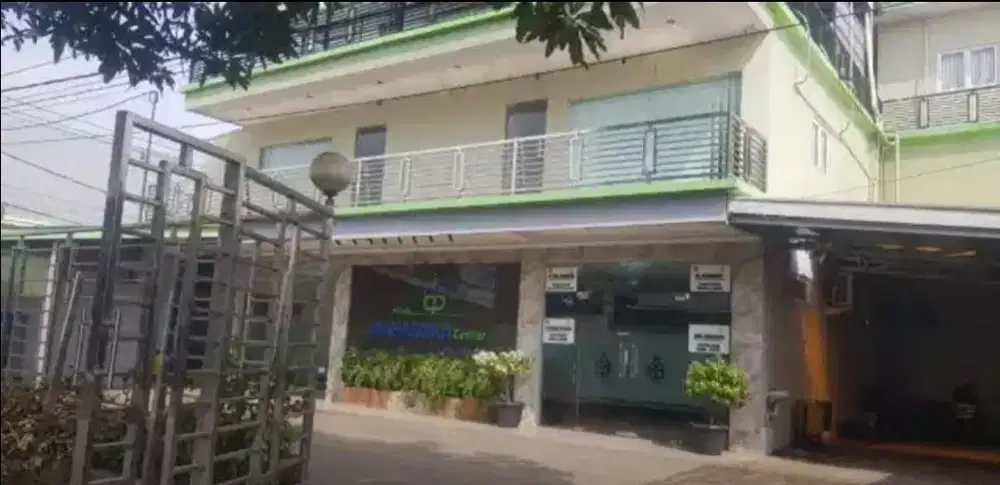 Dijual klinik  Subang