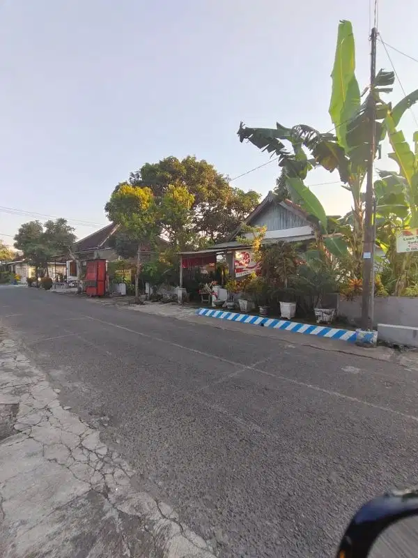 Tanah Kotak pinggir Jln Dua Mobil