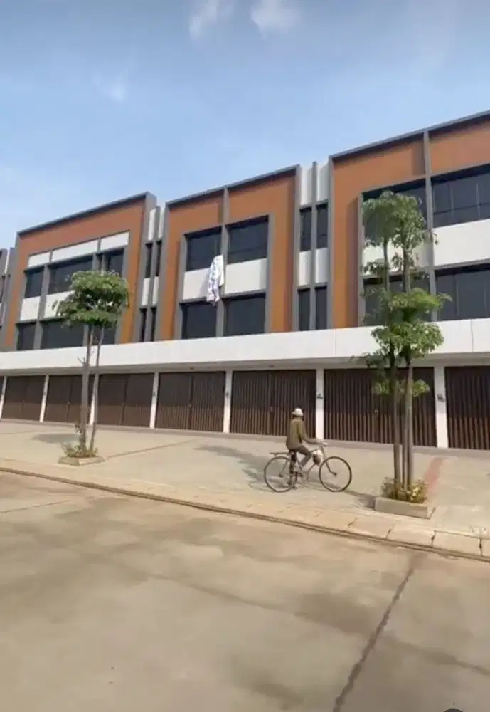 Jual Ruko 3 Lantai Siap Huni Ready, Free PPN 100% Cash /KPR