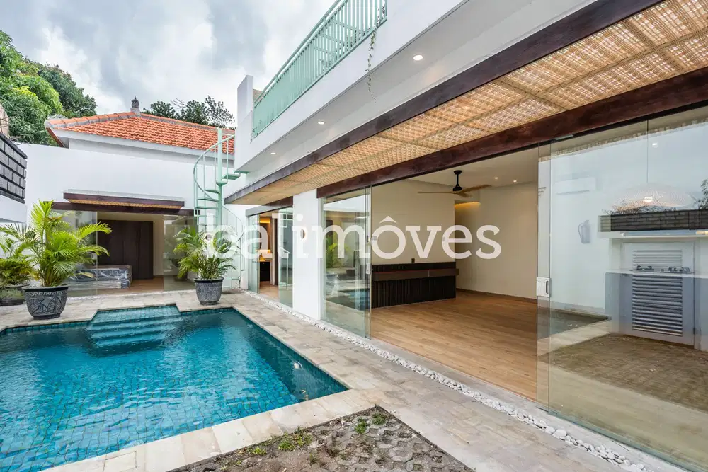 Villa Baru yang Modern Dengan Tiga Kamar Tidur di Sanur