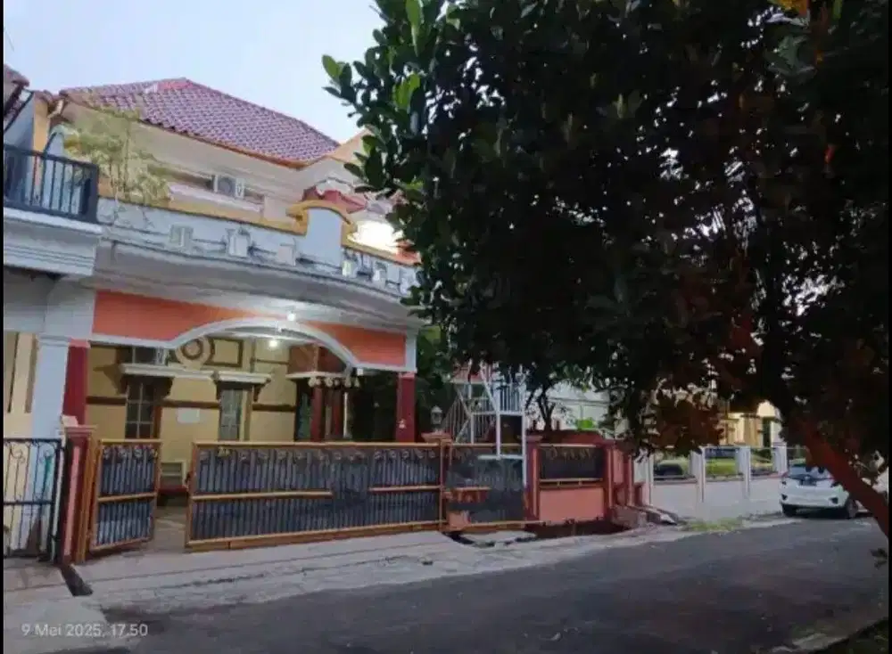 RUMAH MEWAH DI ROYAL RESIDENCE PULOGEBANG