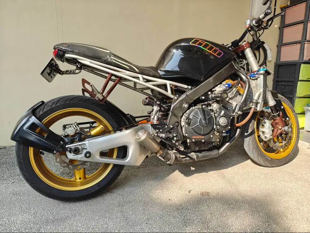 Moge CBR600 F2 1990 full paper  custom naked not zx25R zx 25R