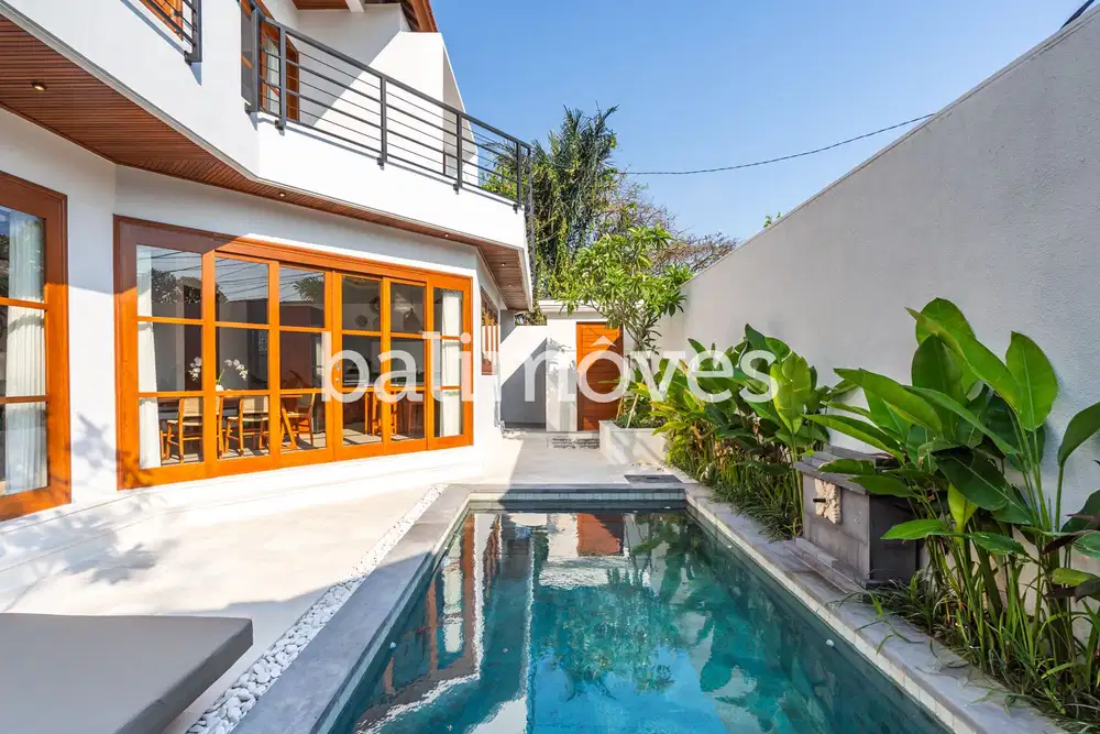 Vila Tiga Kamar Tidur Cantik Yang Strategis Di Tepi Pantai Sanur