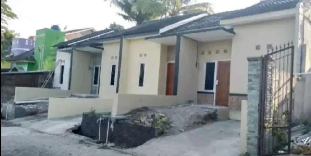 Rumah baru dekat transmart banyumanik