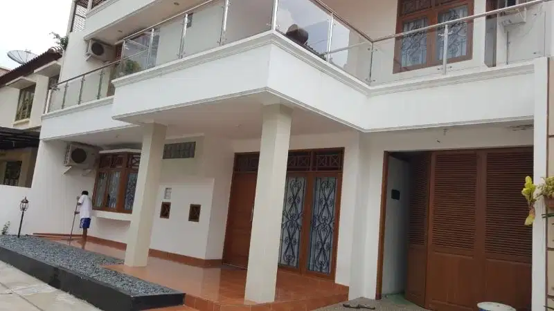 dijual rumah dalam komplek wisma asri siap huni