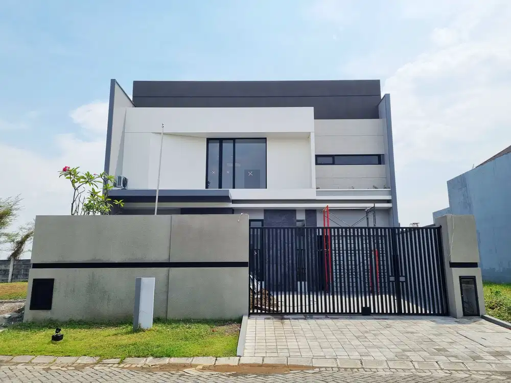 RUMAH DIAN ISTANA PARK AVENUE BARU GRES DKT CLUBHOUSE, GRAHA FAMILY