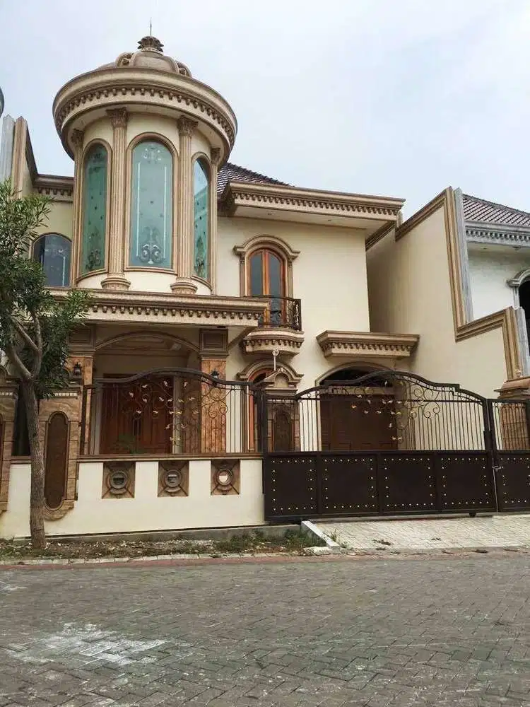 RUMAH INTERNATIONAL VILLAGE CITRALAND BARU GRES klasik dekat Gwalk