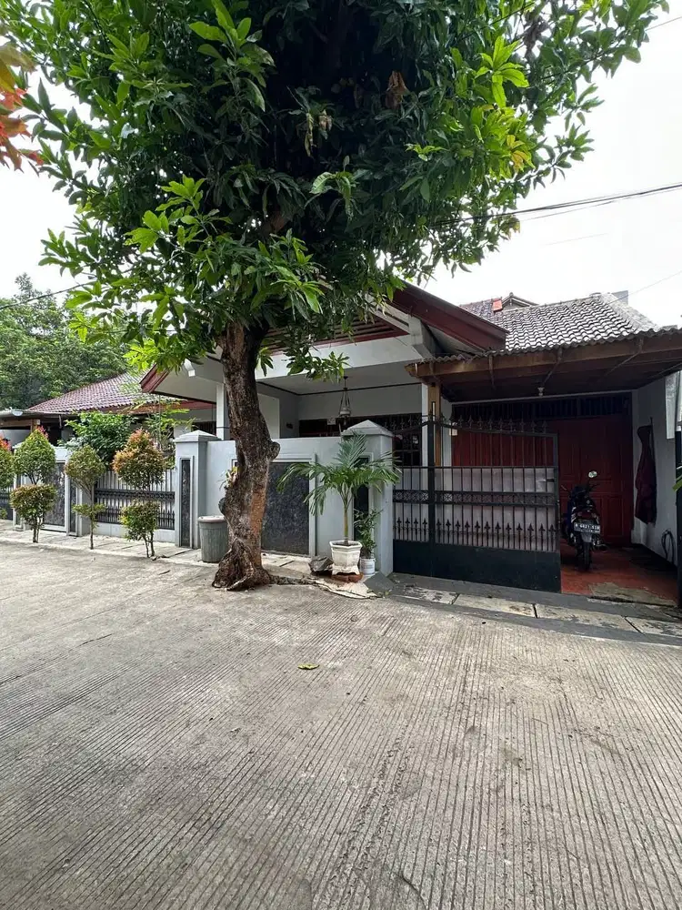 Rumah 2lantai luas di jagakarsa  jakarta selatan