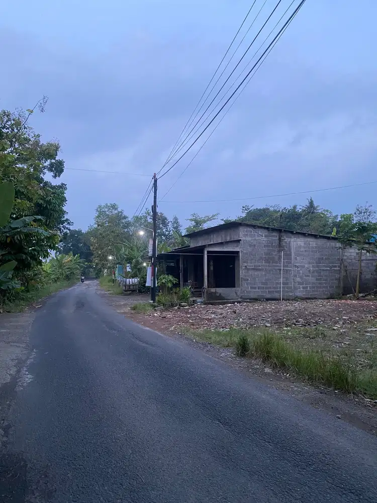 Tanah murah pinggir aspal 5 menit UMY cocok tuk usaha dan kost