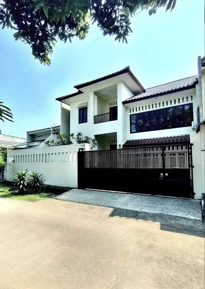 Rumah 2 lantai semi furnish duren sawit jakarta timur