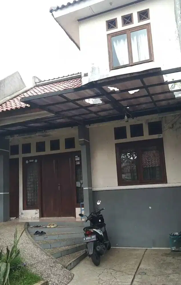 Di Jual 1 unit rumah sawo griya kencana 1 Depok limo