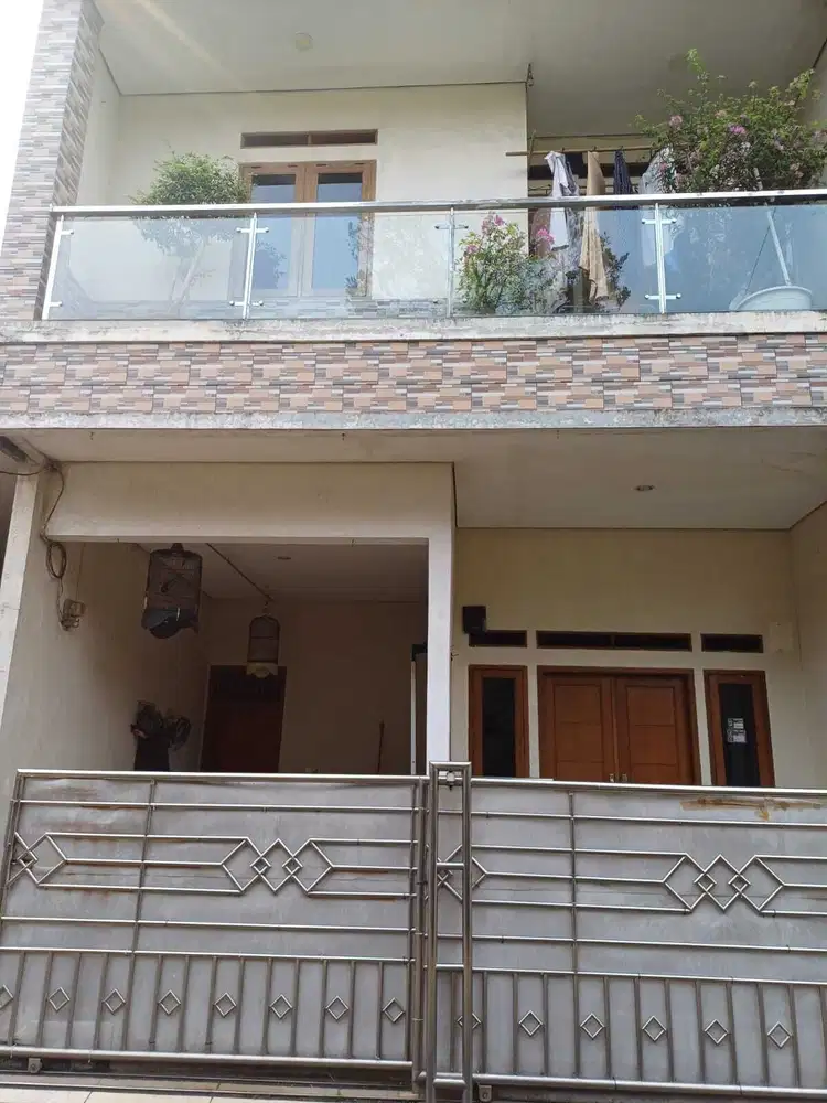 Rumah 2 Lantai Griya karawaci Tangerang