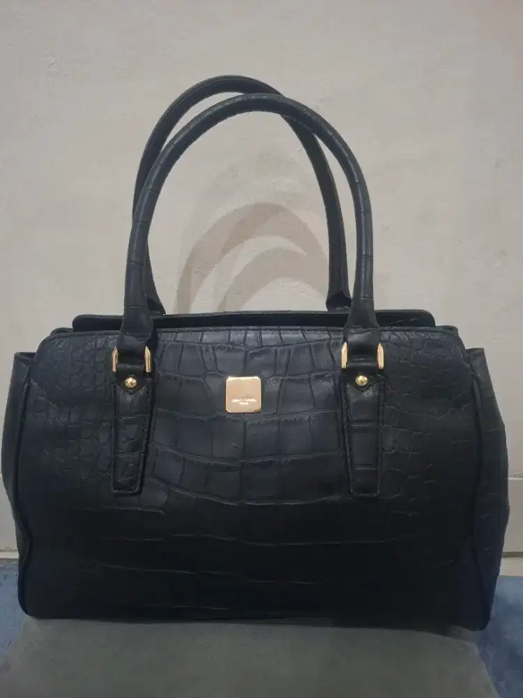 Pierre Cardin Like New