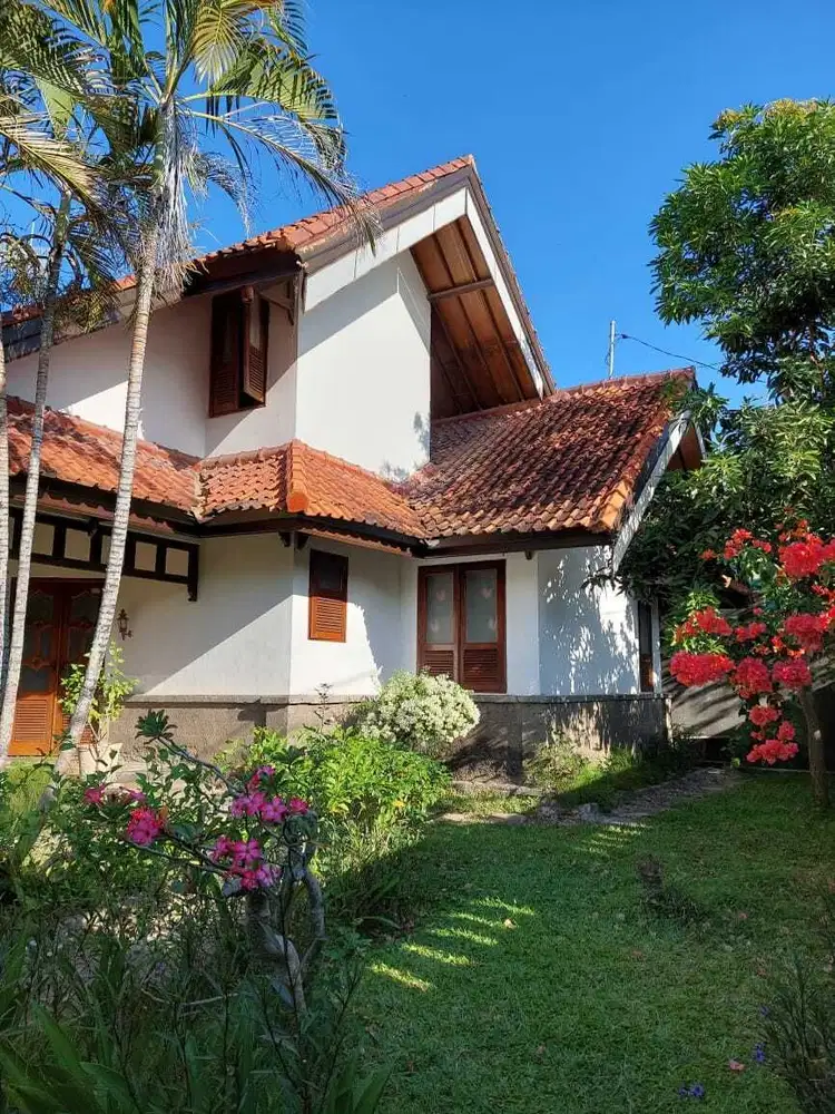 Dijual Private House dengan nuansa Alami di area Renon, Kota Denpasa