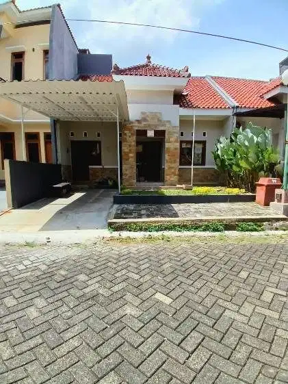 Jual Rumah Cantik Strategis dlm Cluster di Cireundeu Tangerang Selatan