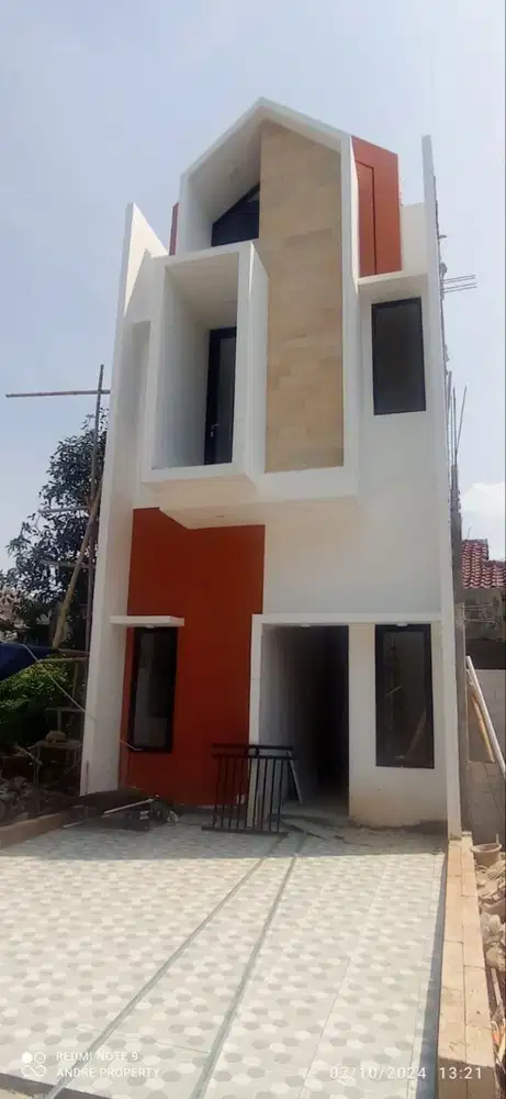 Dijual rumah dekat Tol Cipayung dan Stasiun LRT Ciracas Jakarta Timur