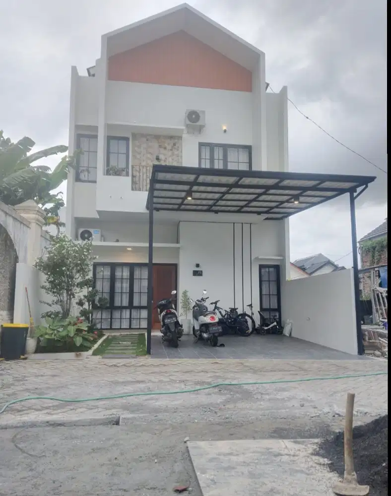 Rumah 2 lantai wanamukti samping RSUD ketileng tembalang kota semarang