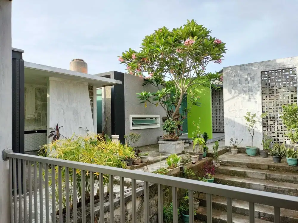 RUMAH BAGUS, STRATEGIS, DIJUAL CEPAT DI POLTANGAN JAKARTA SELATAN