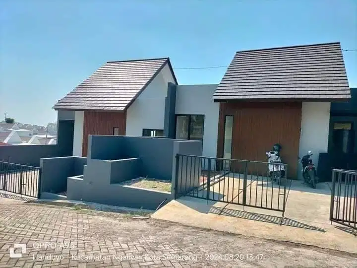 perumahan dengan 3 cluster di dalamnya 1 pintu akses keluar masuk