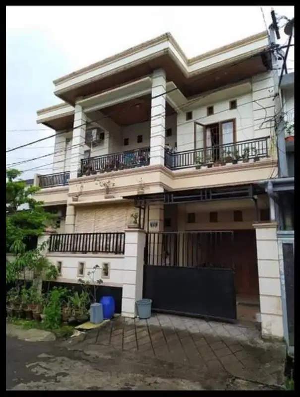 Dijual Rumah 2 lantai. Pendidikan  Mapala