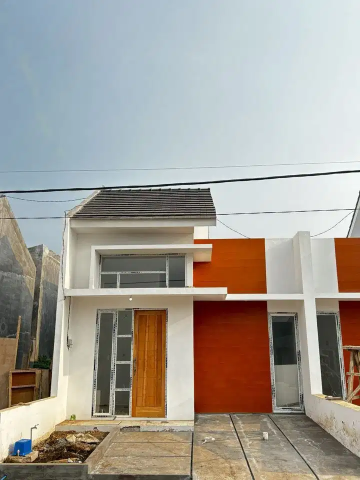 RUMAH 1 LANTAI 300 JUTA AN LOKASI DEKAT EXIT TOL SAWOJAJAR