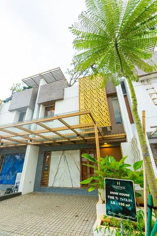Dijual Rumah Mewah Heritage Puri Jakarta Barat