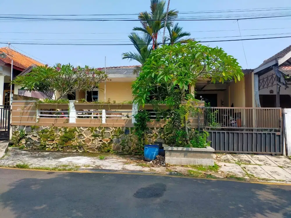 DIJUAL CEPAT Tanah + Bangunan Dekat UNDIP Pinggir Jalan Sawunggaling Tembalang