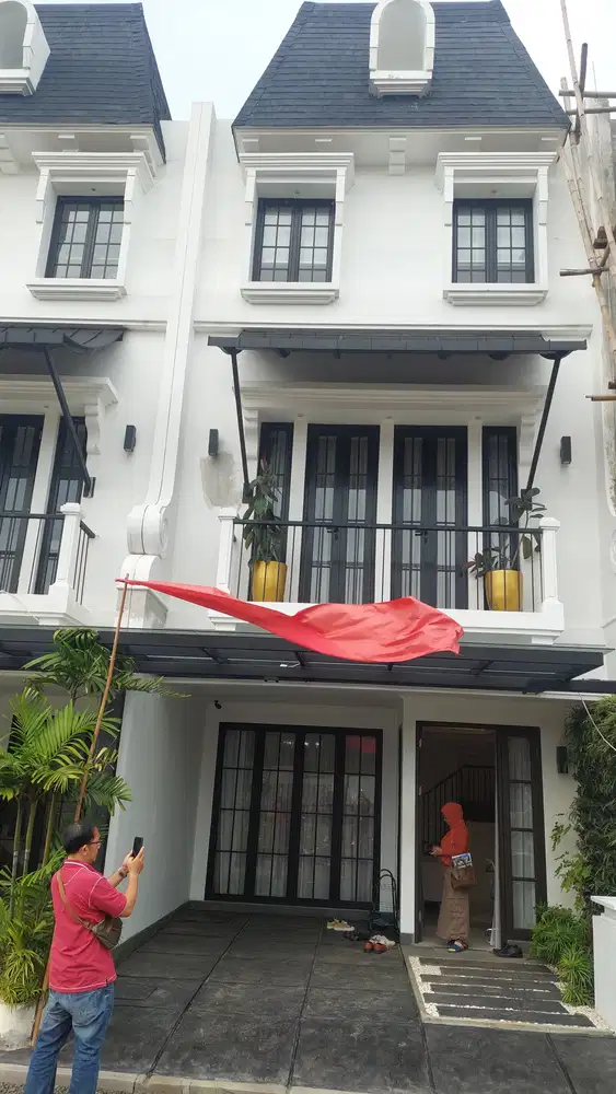 MAISON DES CLAIRE RUMAH BERGAYA EROPA DEKAT PONDOK INDAH free AC 2unit