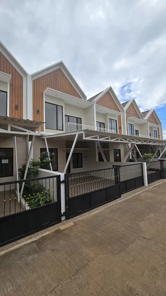 Rumah siap huni 4 kamar tidur di Jatiasih