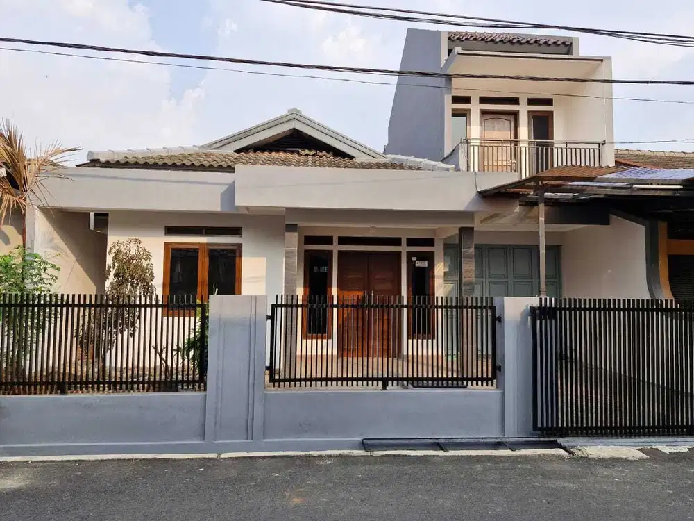 Jarang Ada Rumah Besar Terawat di Pharmindo Cimahi