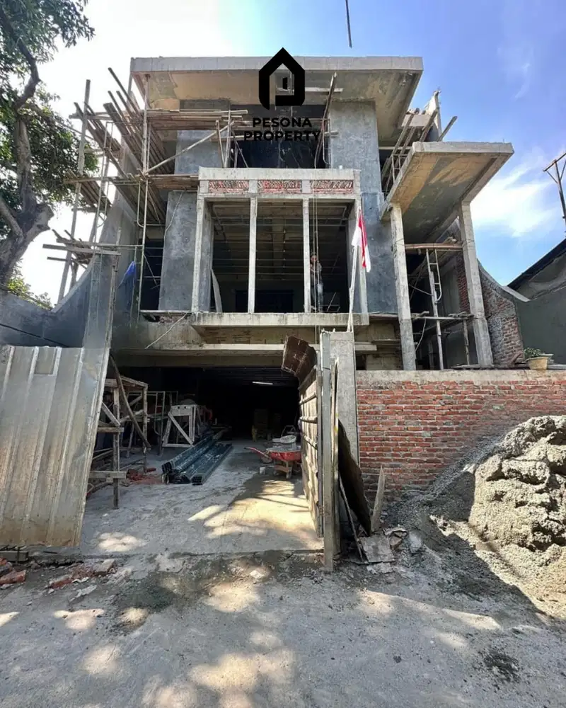 Rumah 3 Lantai American Classic Design on Progress