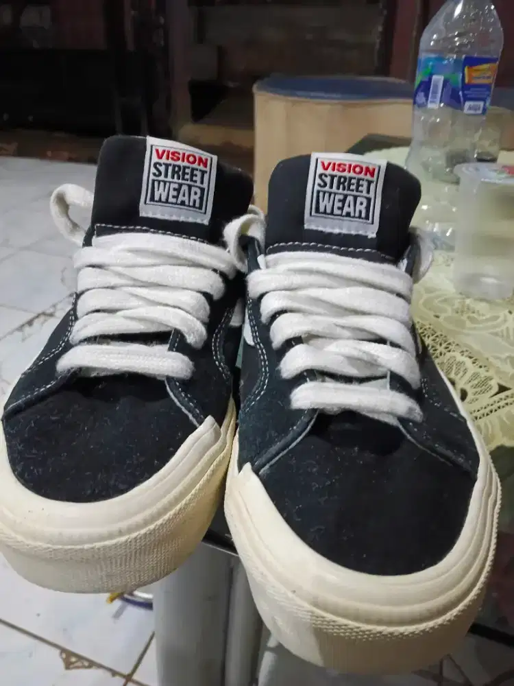 Sepatu Vision Street Wear