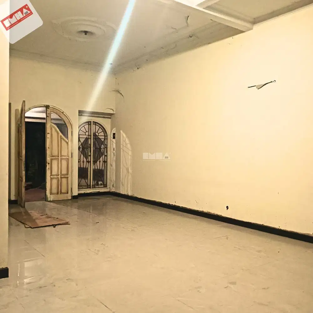 Rumah 2 Lantai Poros Jalan Tanjung Karanglo Malang Luas 607 m² SHM