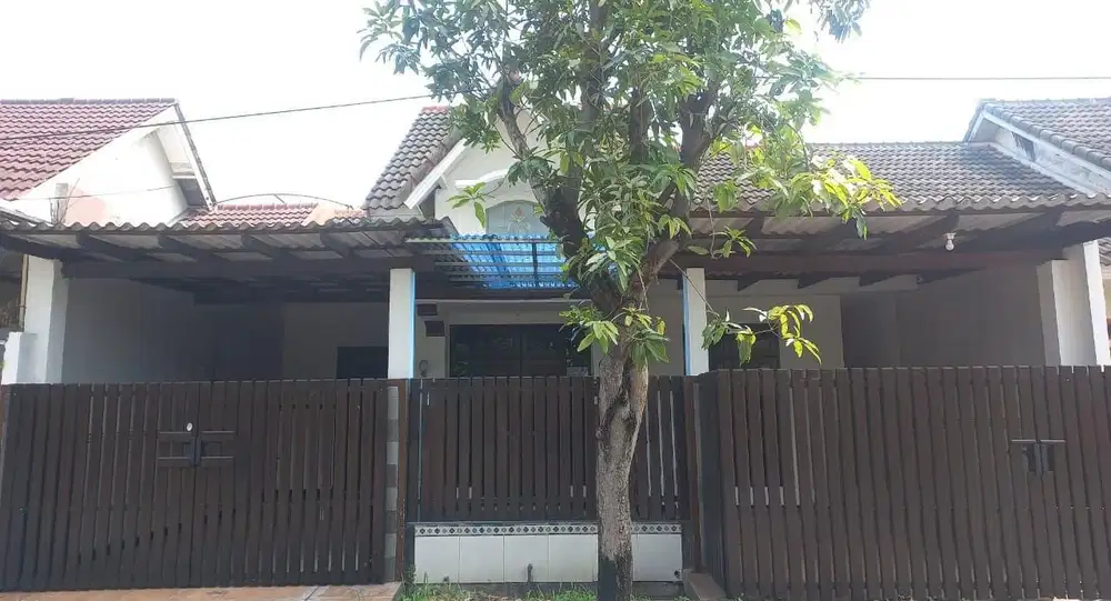 DIJUAL RUMAH PURI INDAH JALAN UTAMA LEBAR