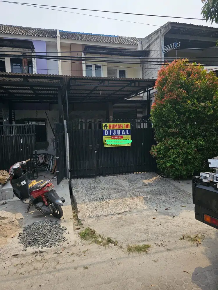 cluster mahoni taman royal