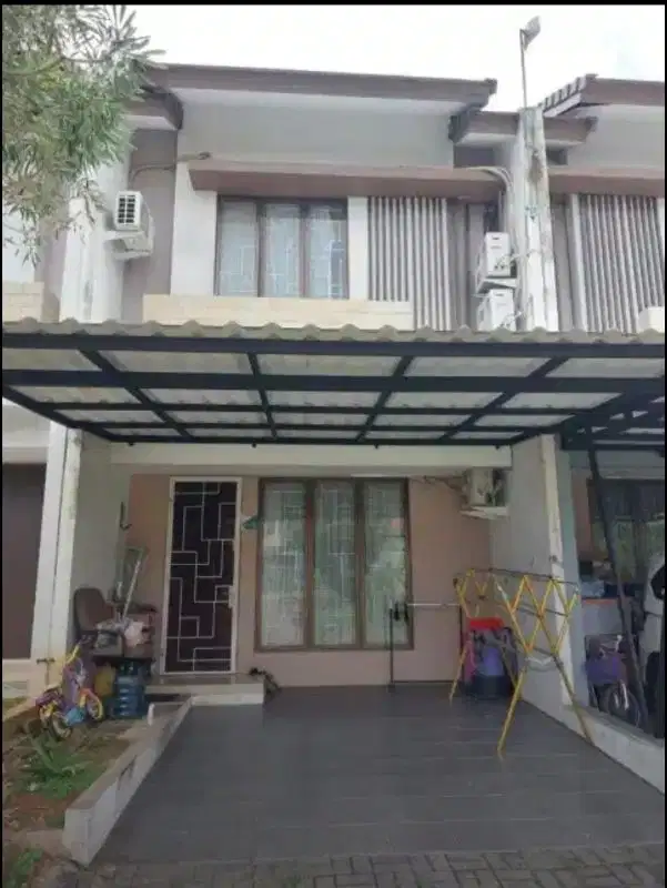 DIJUAL segera rumah 2 lantai harga 1 lantai di Graha Raya Bintaro