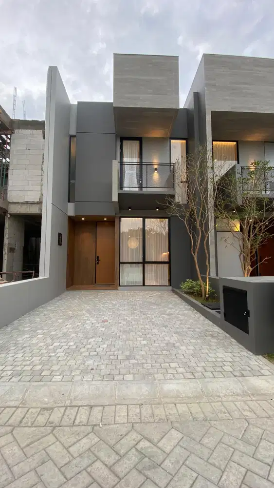 Rumah 2 Lantai Surabaya Timur