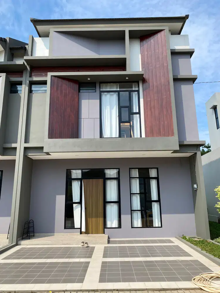 Rumah murah 2 lantai siap huni cicilan 4jtan dekat stasiun dan tol