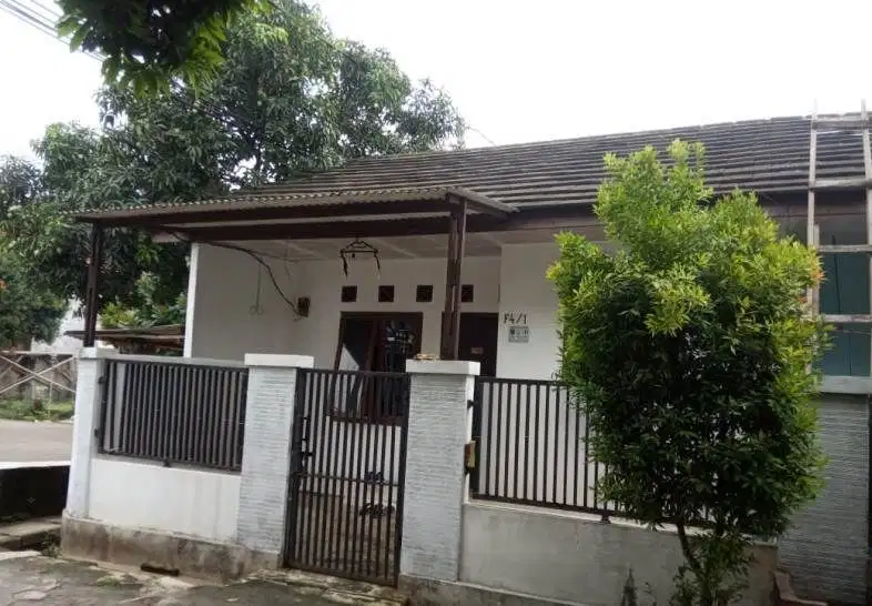 Jual rumah Strategis dalam komplek di pamulang Tangerang Selatan