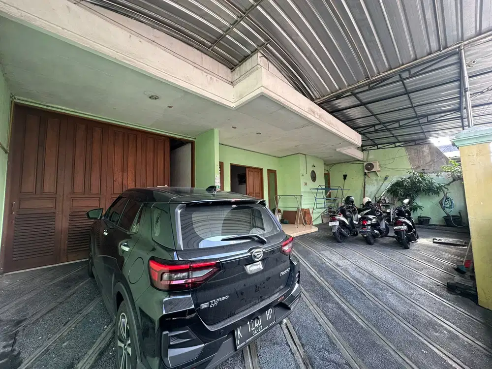 DIJUAL RUMAH KOS SIAP HUNI BRONGGALAN DEKAT KAMPUS WM