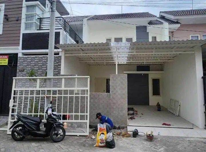 Rumah Surabaya barat 900 jutaan, 2 lantai ( 6 x 13 ) dkt PTC