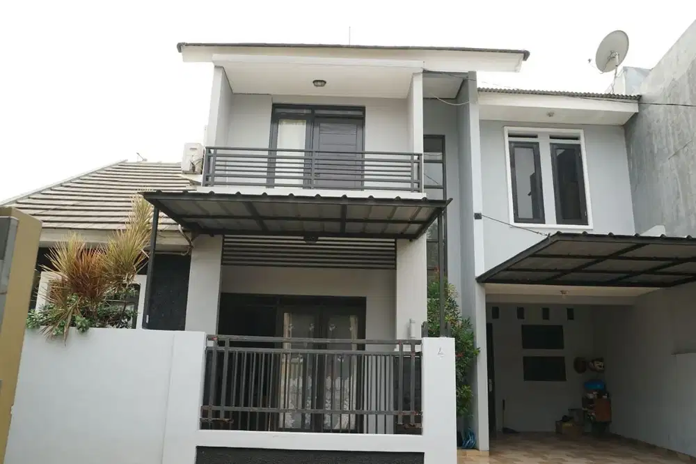 Rumah dijual Murah 2 Lt. Jatiwaringin, Bekasi dekat ke LRT Jatibening