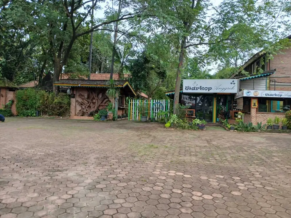 Dijual Cepat Resto Lokasi Strategis Di Pinggir Jalan Taman Tekno BSD