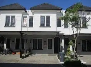 Rumah Lakarsantri Surabaya