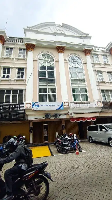DI JUAL RUKO CROWN PALACE MENTENG DALAM JAKARTA SELATAN