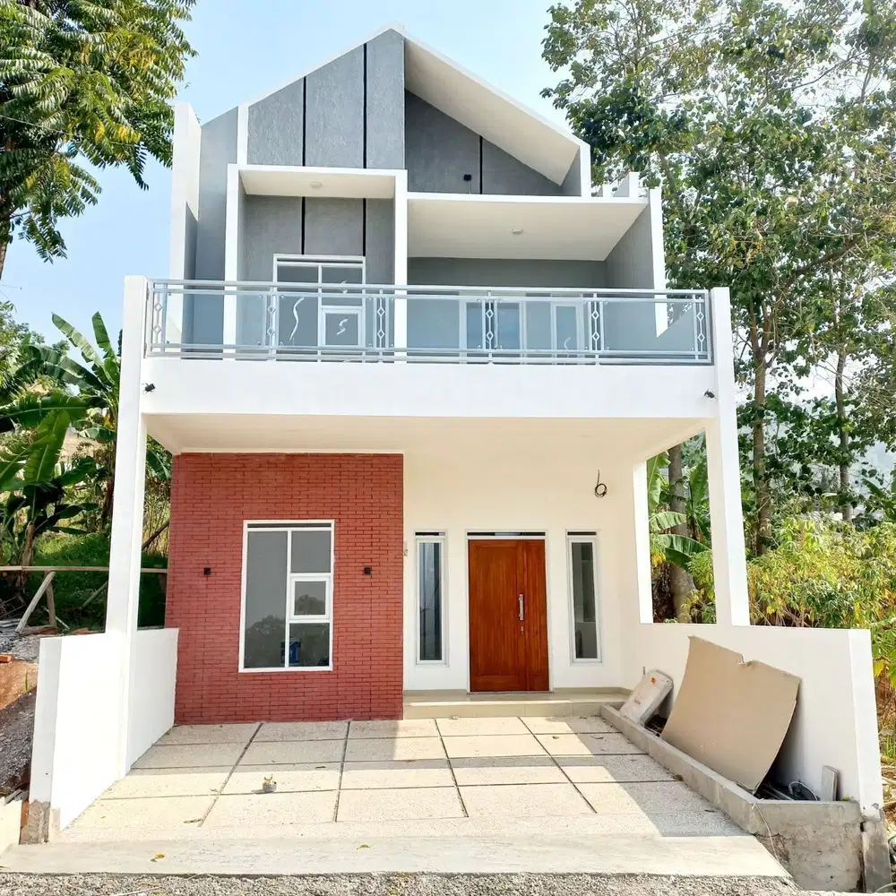 Jual rumah dekat padasuka sisa 1 unit 2 lantai 550 juta