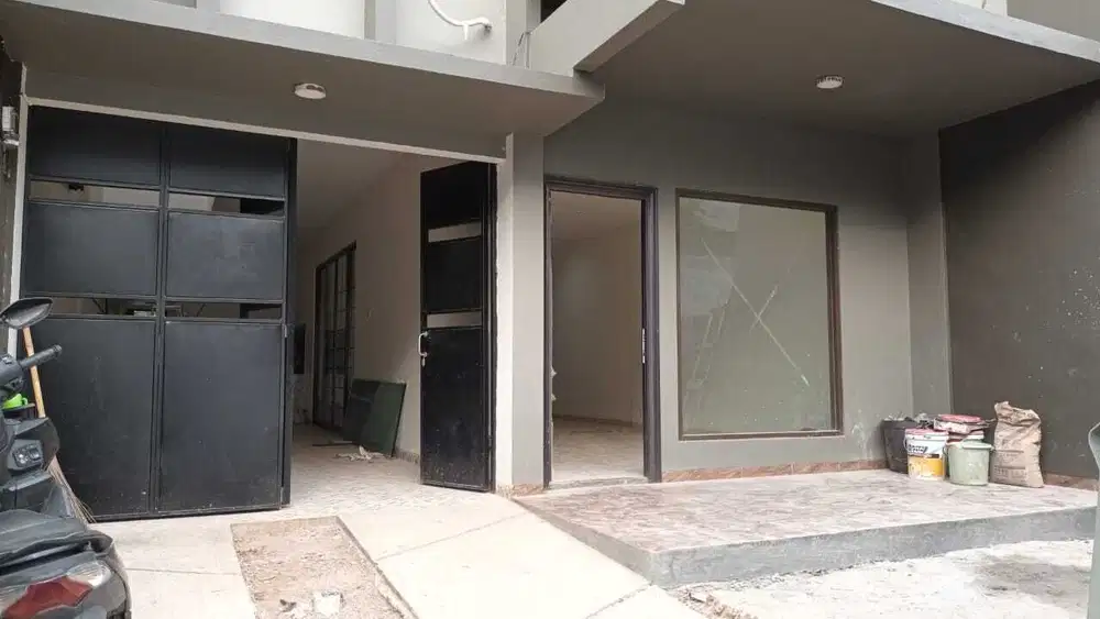 Sunrise Garden, Dekat Kedoya-Kebon Jeruk, Dijual Rumah Baru 7 X 27