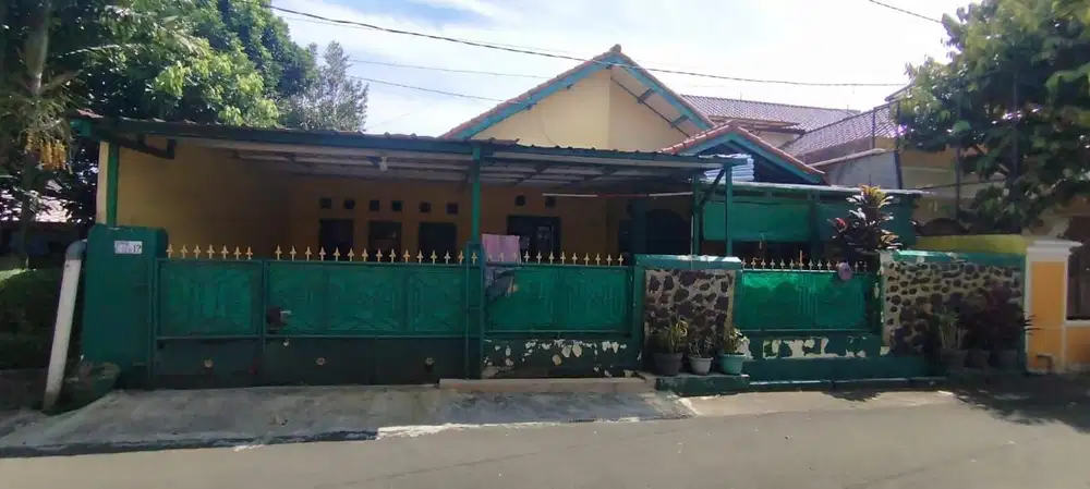 5 Menit ke Stasiun! Jual Cepat Rumah Kesayangan